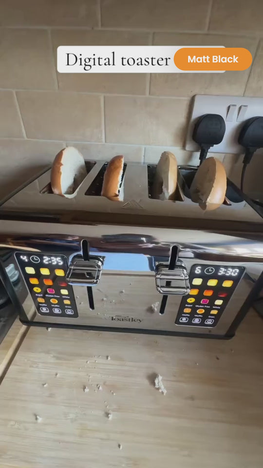 The 4 slice smart toaster in matt black
